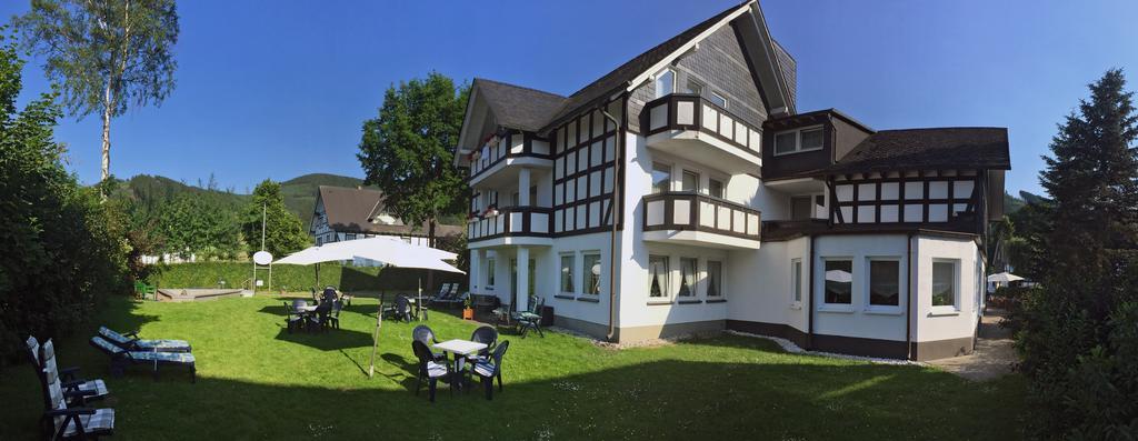 Hotel Flurschuetz Lennestadt Eksteriør billede